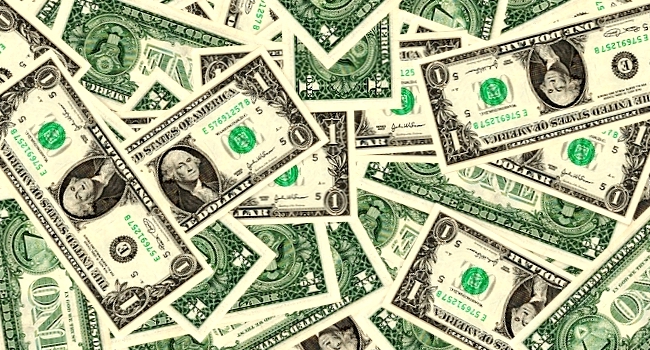 Dolar je ojacao u odnosu na ostale glavne nakon sto je maloprodaja u SAD-u porasla u novembru